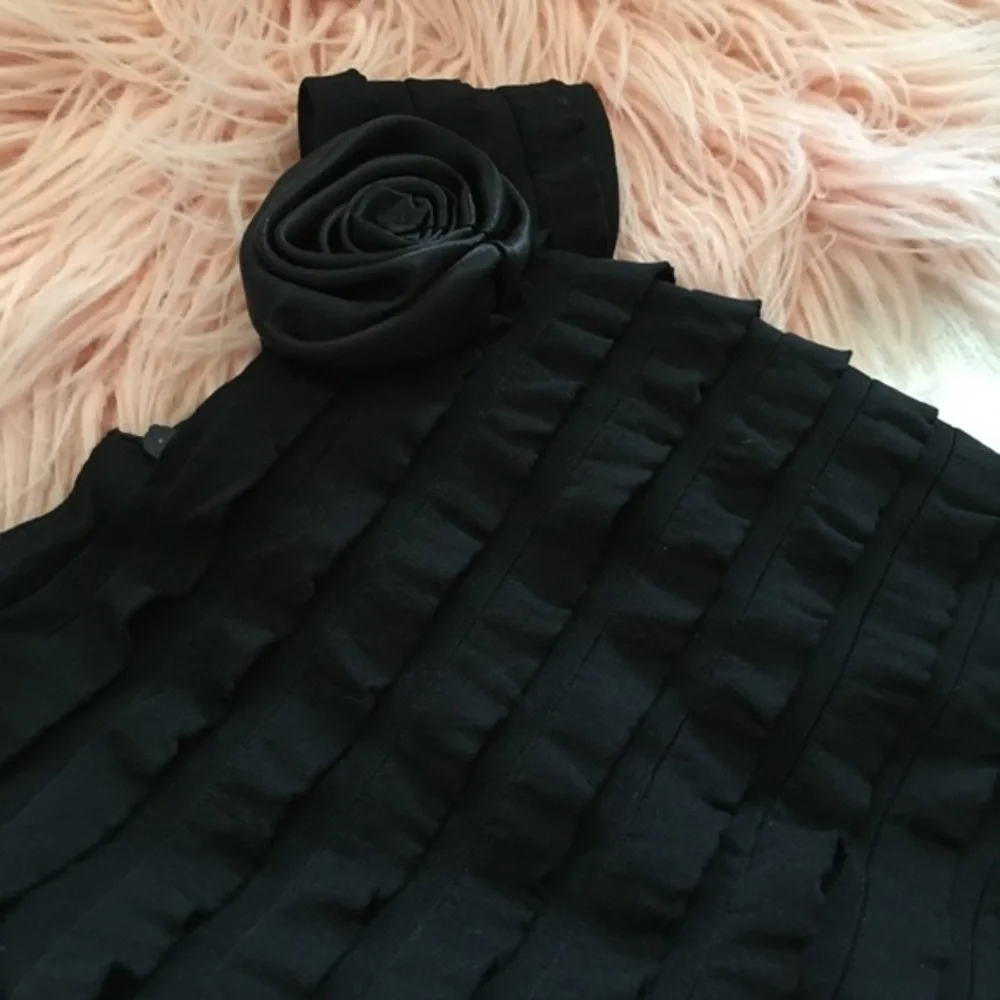 🌸3/$30🌸 Black Sweet Heart Rose dress 👗
